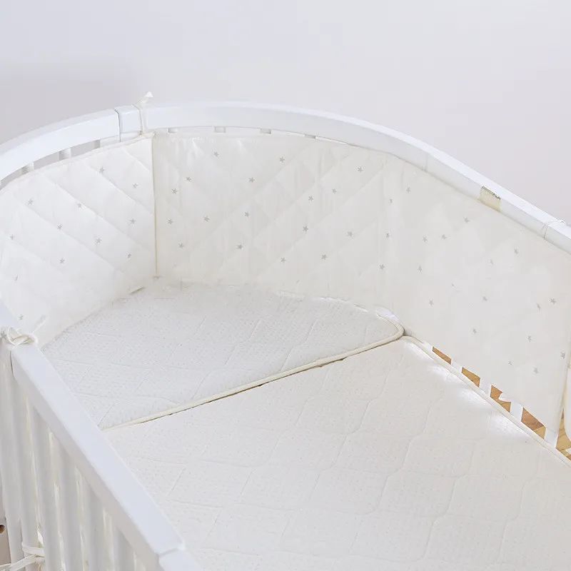 Dreamy_Brook_Cot_Bumper_White