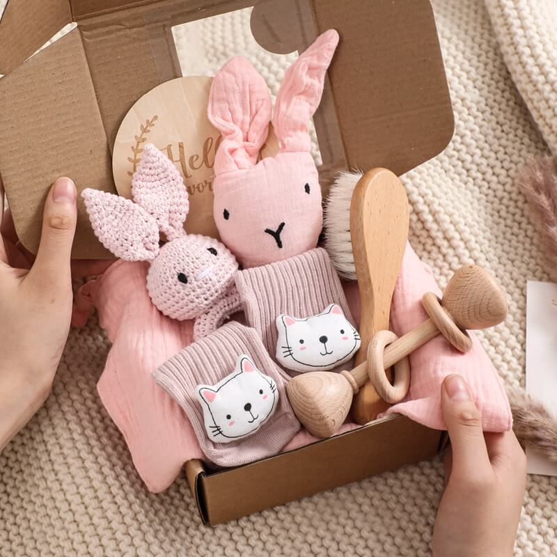 Ida-Baby-Shower-Gift-Box