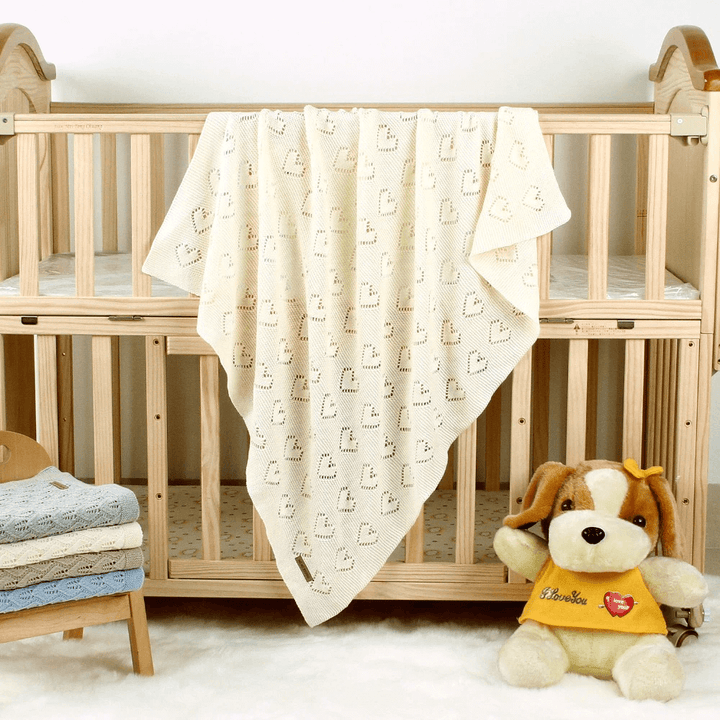 newborn-crochet-baby-blanket-ivory-hearts