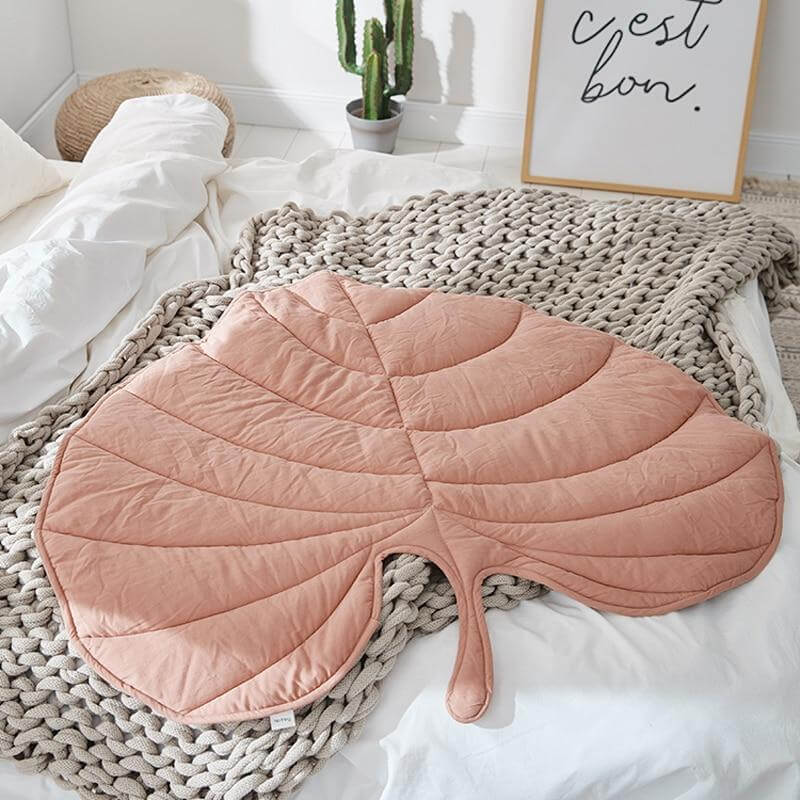 pink-activity-play-mat-leaf