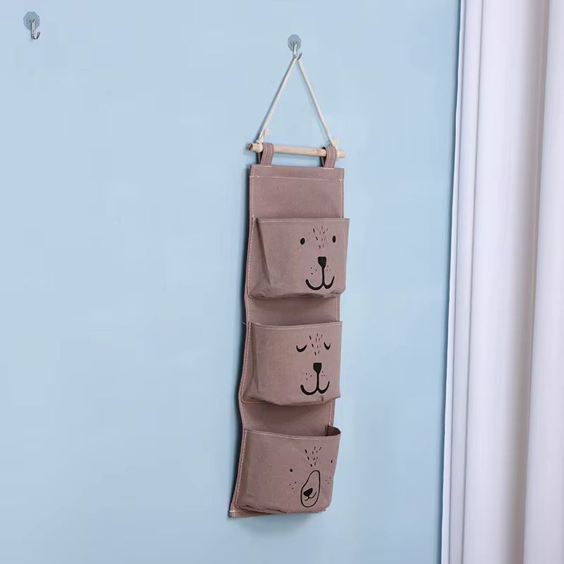 Bear-Wall-Hanging-Storage-Brown