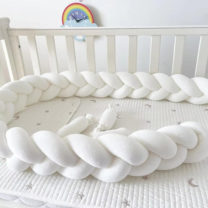 Linna-baby-cot-bumper-braided