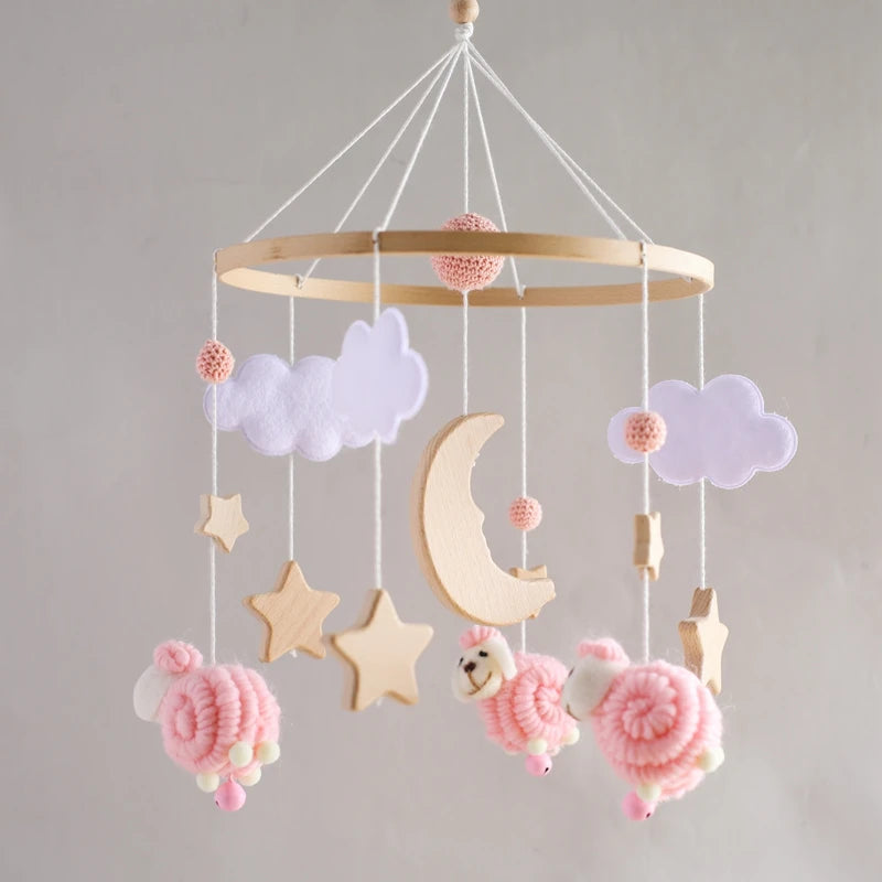 Meadow-mobile-cot-musical