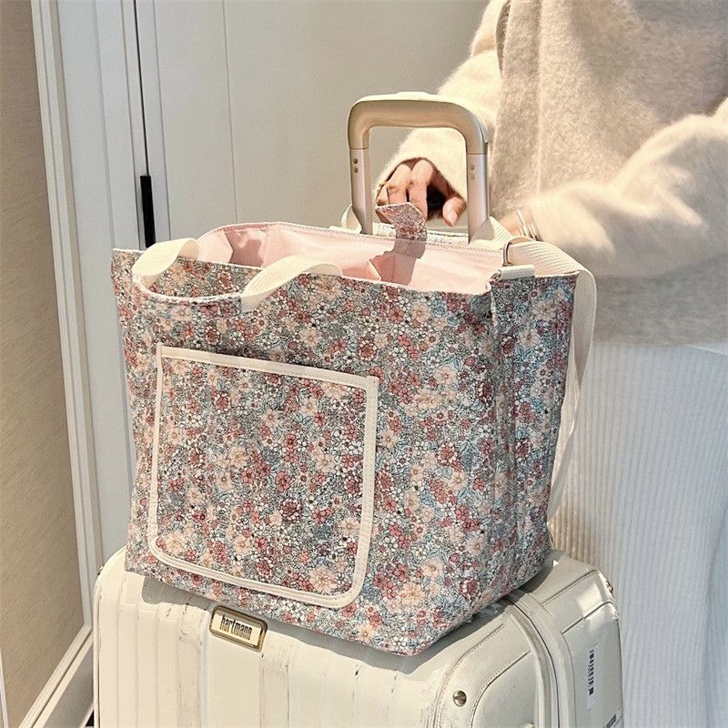 Zinnia-baby-travel-bag