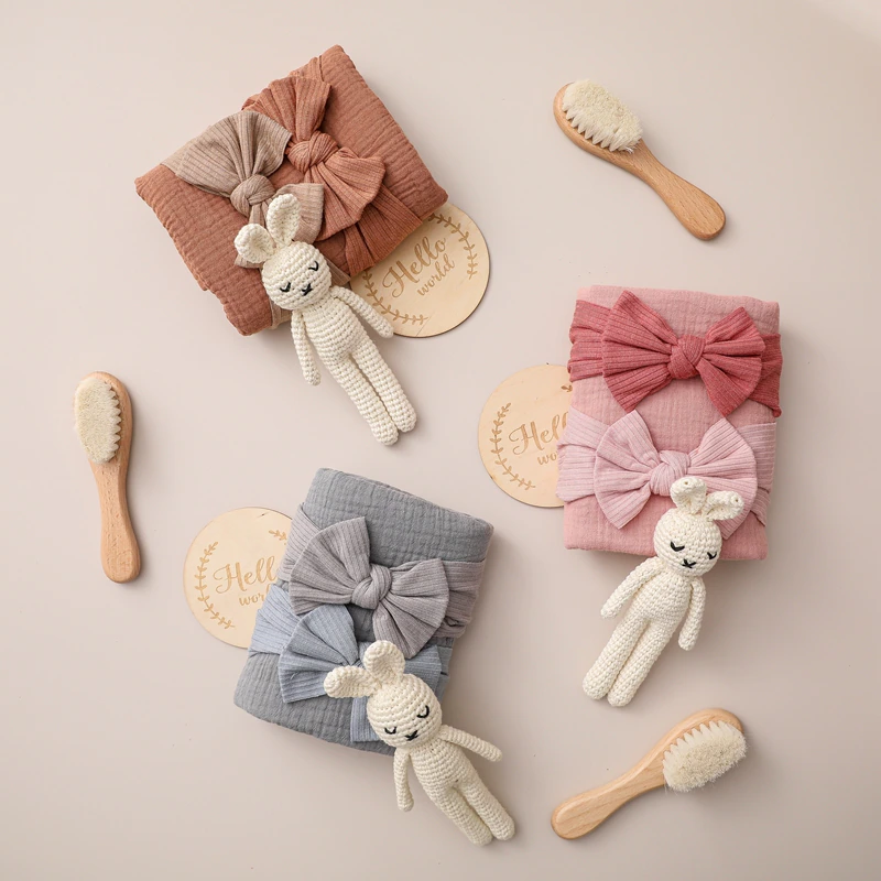 crochet-bunny-newborn-baby-gift-box