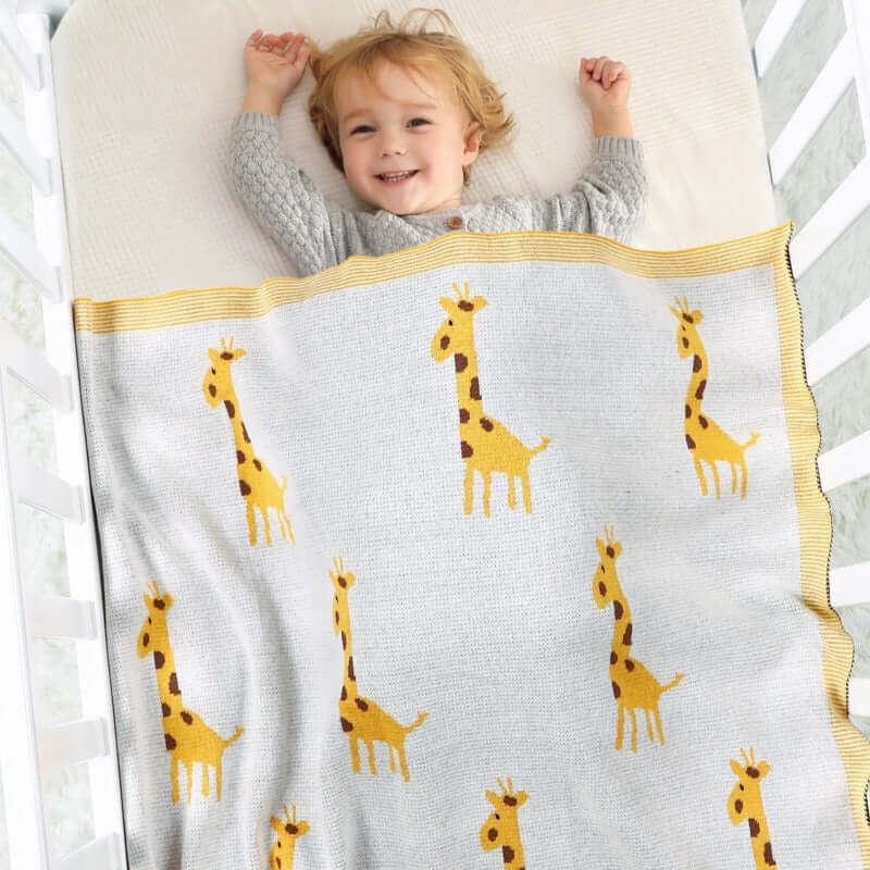 newborn-crochet-baby-blanket-white-giraffe