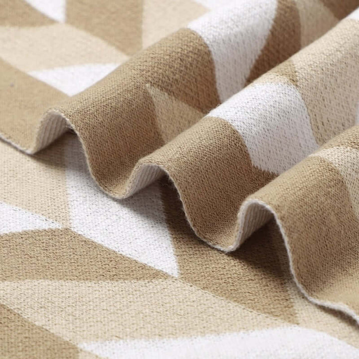 soft-knit-baby-blanket-beige-chevrons